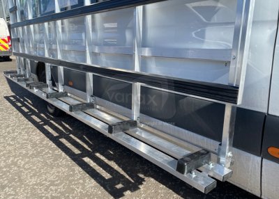 Sprinter (18-on) L4 - Aluminium Glass Rack (LxH) 4400 x 2500